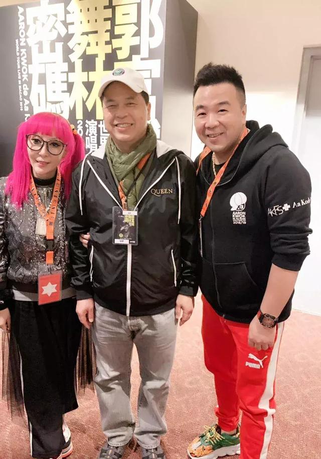 娱人制造董事长&ceo 吴歆,炎炎与著名音乐制作人 欧丁玉先生众好友