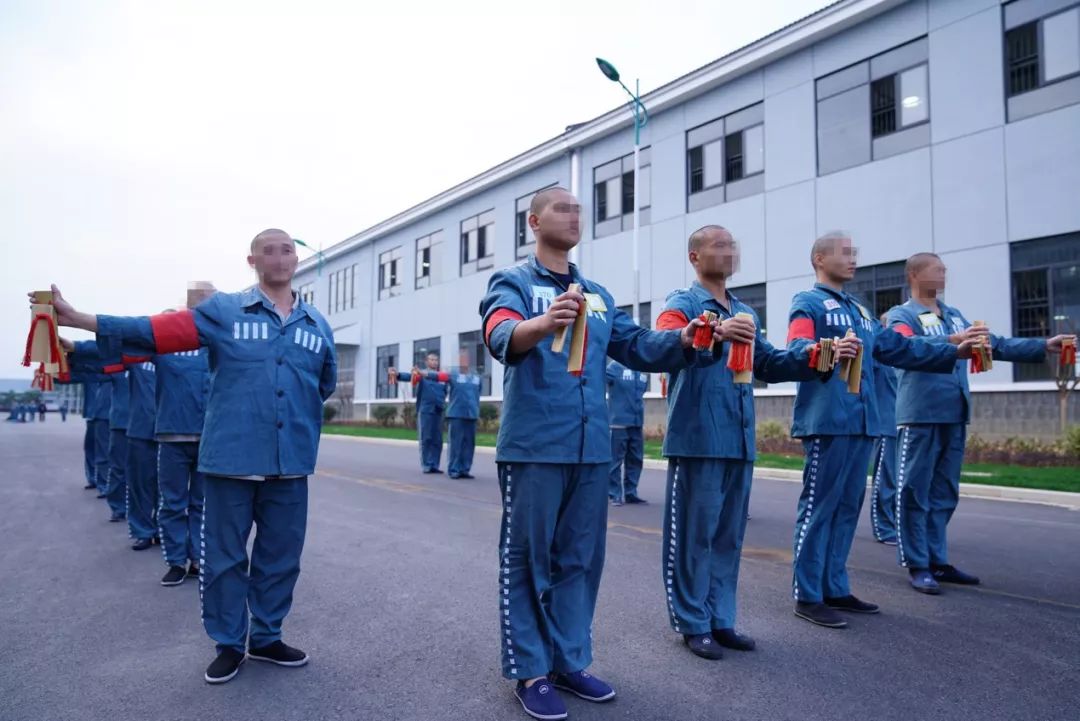 省南湖监狱在服刑人员中积极开展十九大精神宣讲,宪法精神解读,"红船