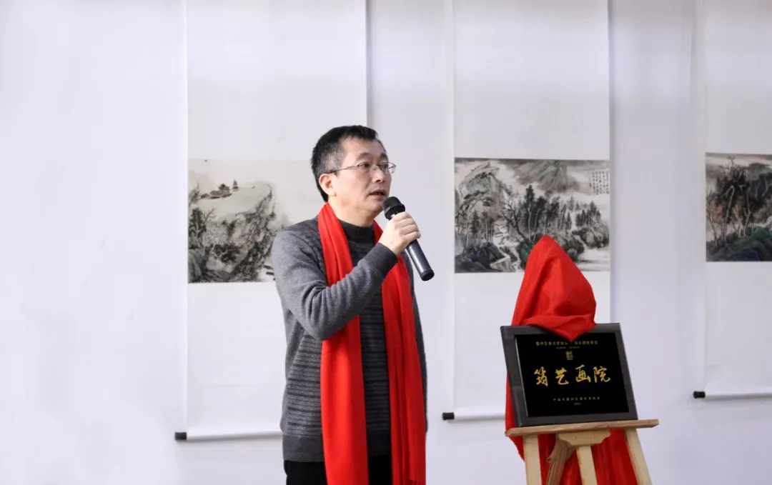 "岁月静好"铁三角兄弟中国画作品展(宁波站)开幕