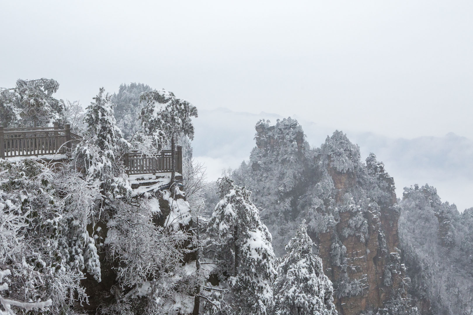 冬天张家界的雪景美若仙境