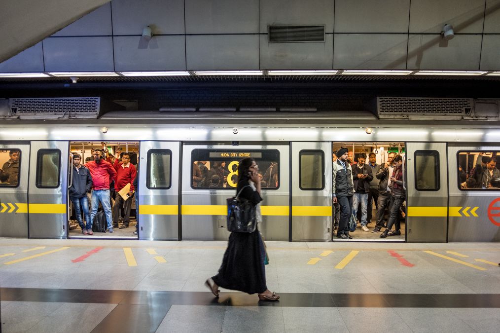原創
            印度首都地鐵實拍：為了保護女人，每條線路都有女人專用車廂 未分類 第4張