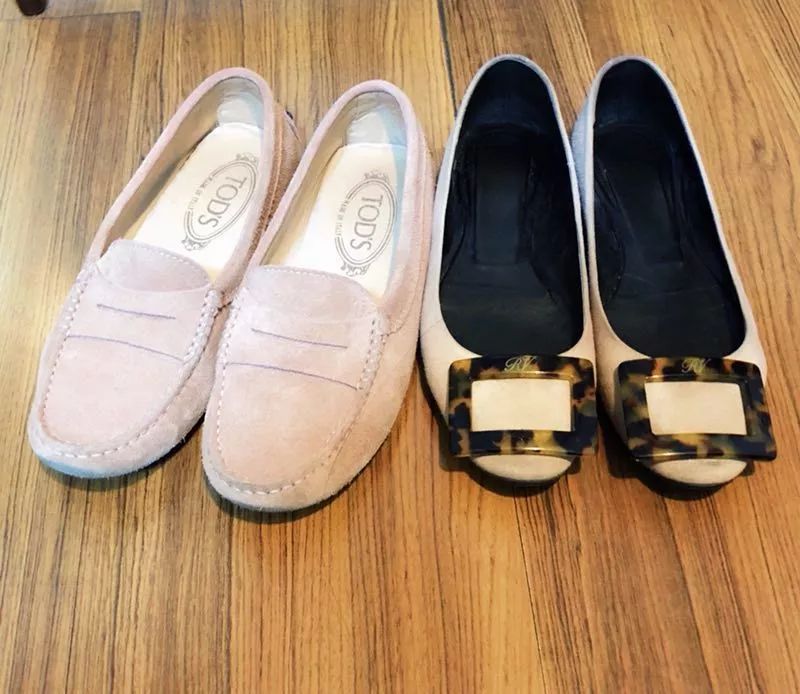 买过一双34码的roger vivier(挤脚,35码的tod's(掉鞋,微笑脸.