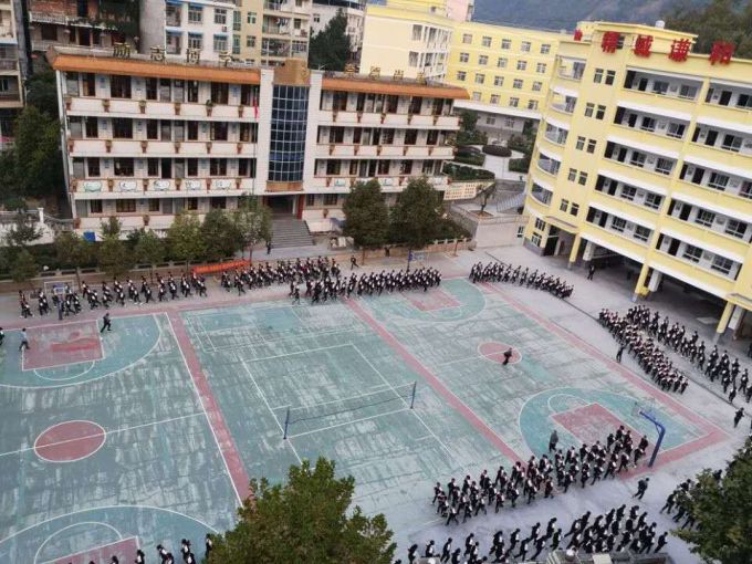 德育花开满园香 ——记安康市白河县仓上初级中学"和·善"文化建设