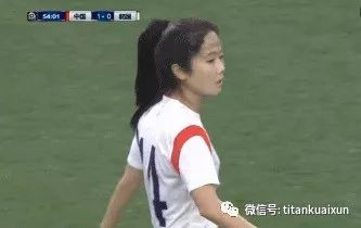 中韩女足爆发冲突时,劝架的韩国7号队员是谁?难道这是友谊情怀