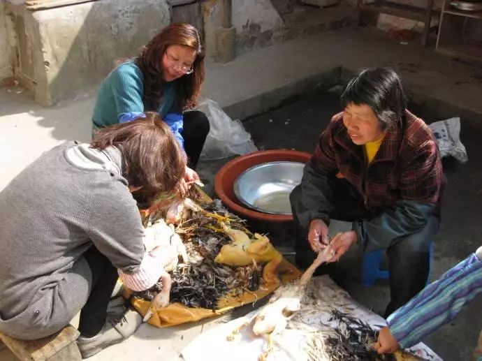 过年蒸人口大馍_过年蒸大馍枣花图片(3)