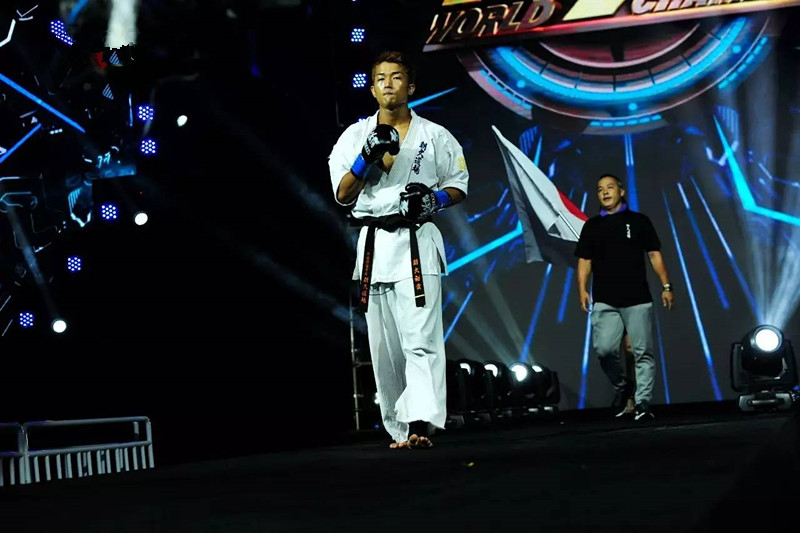 里的冠军被视为亚洲荣耀!日本拳手在武林风卫