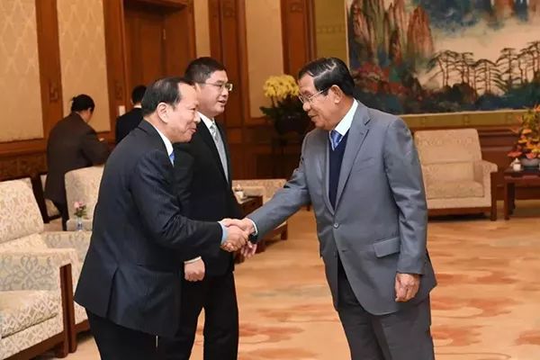 柬埔寨首相洪森访华带走40亿大礼包!