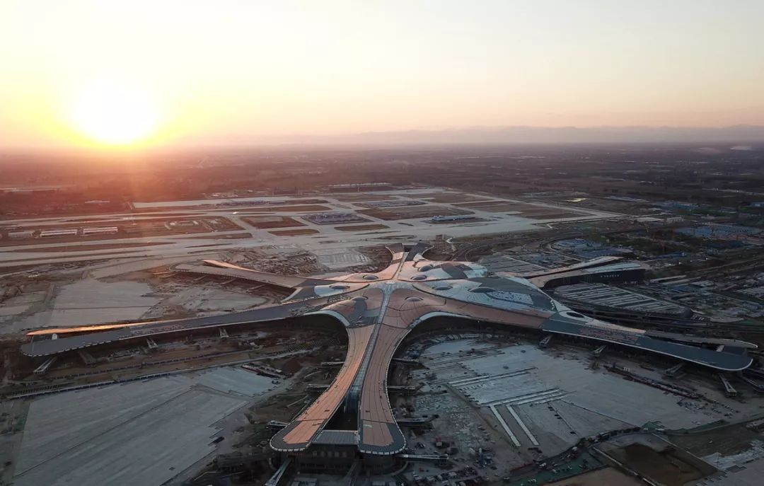 全球最魔幻的北京大兴国际机场,近日首飞飞飞飞