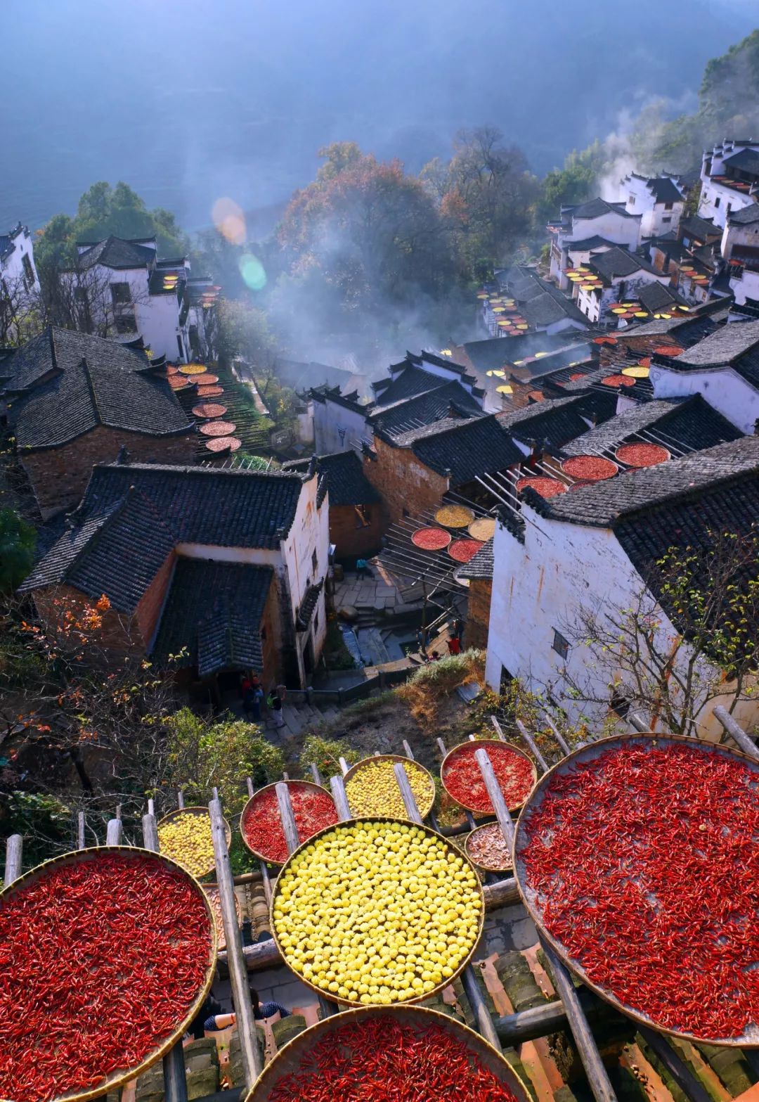 点赞!大婺源携手篁岭晒秋美宿荣登2018中国旅游产业影响力风云榜