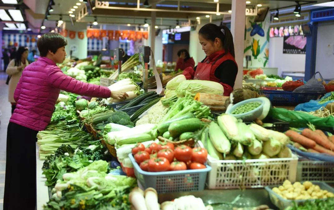 买菜扫二维码,蔬菜信息全知道!"保障食品安全"中山这样干