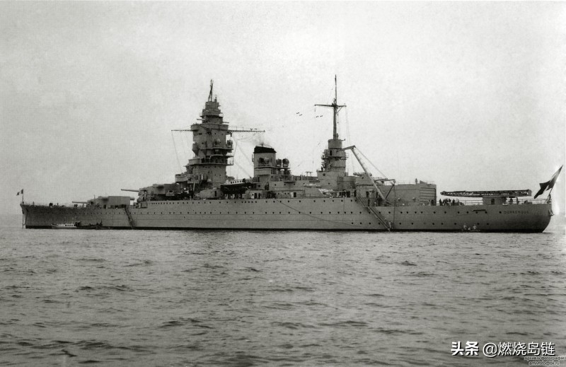 被盟友重创,自沉又遭轰炸报废的法国"敦刻尔克"级战列巡洋舰