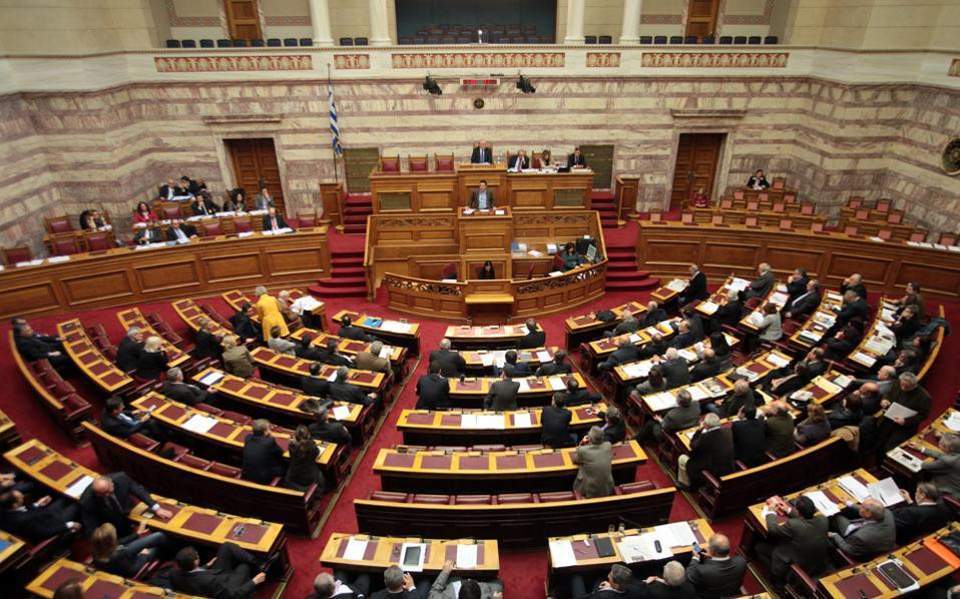 快讯!希腊议会批准马其顿的更名协议