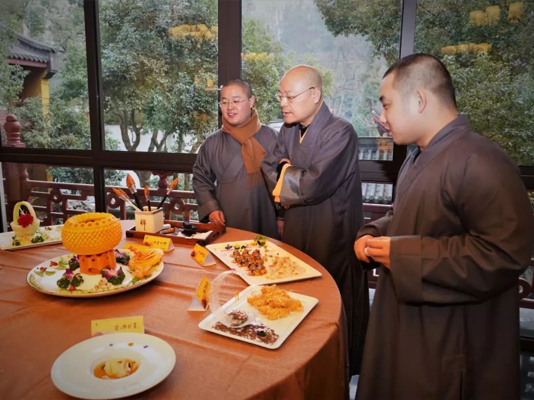 新闻| 杭州灵隐寺举办素食厨艺竞赛 展示寺院素食文化