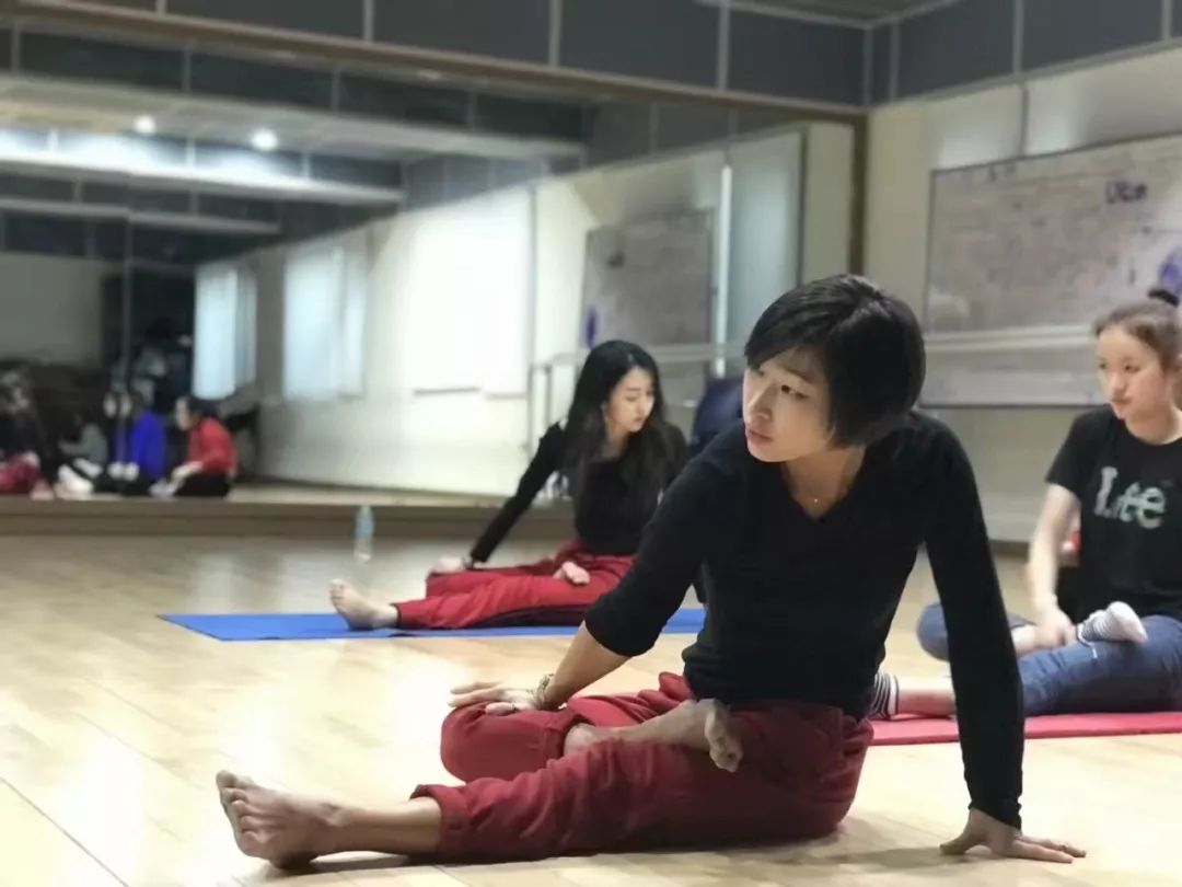 【k-pop韓國體驗營】舞蹈篇：這，就是傳說中的「balance」吧？ 遊戲 第9張