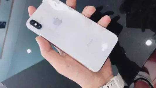 iPhone還剩30%電量就自動關機！怎麼回事？ 科技 第1張