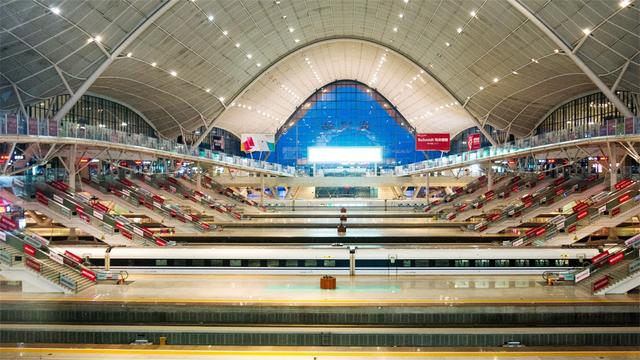 原創
            大陸最漂亮的火車站：花費140億，多項建築大獎拿到手軟 未分類 第5張
