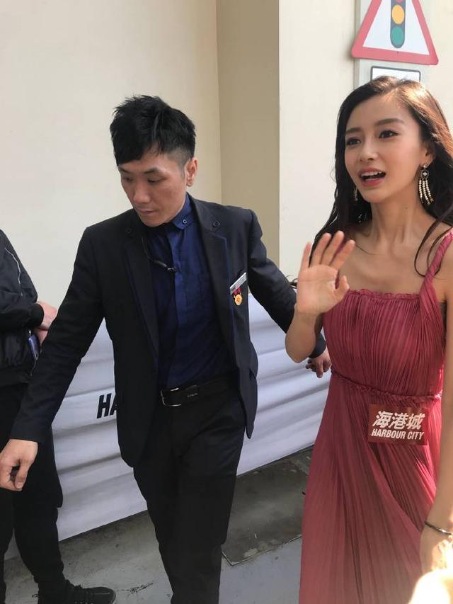 Angelababy現身海港城出席活動被網友偶遇曬近照，網友：真挺美！ 娛樂 第4張