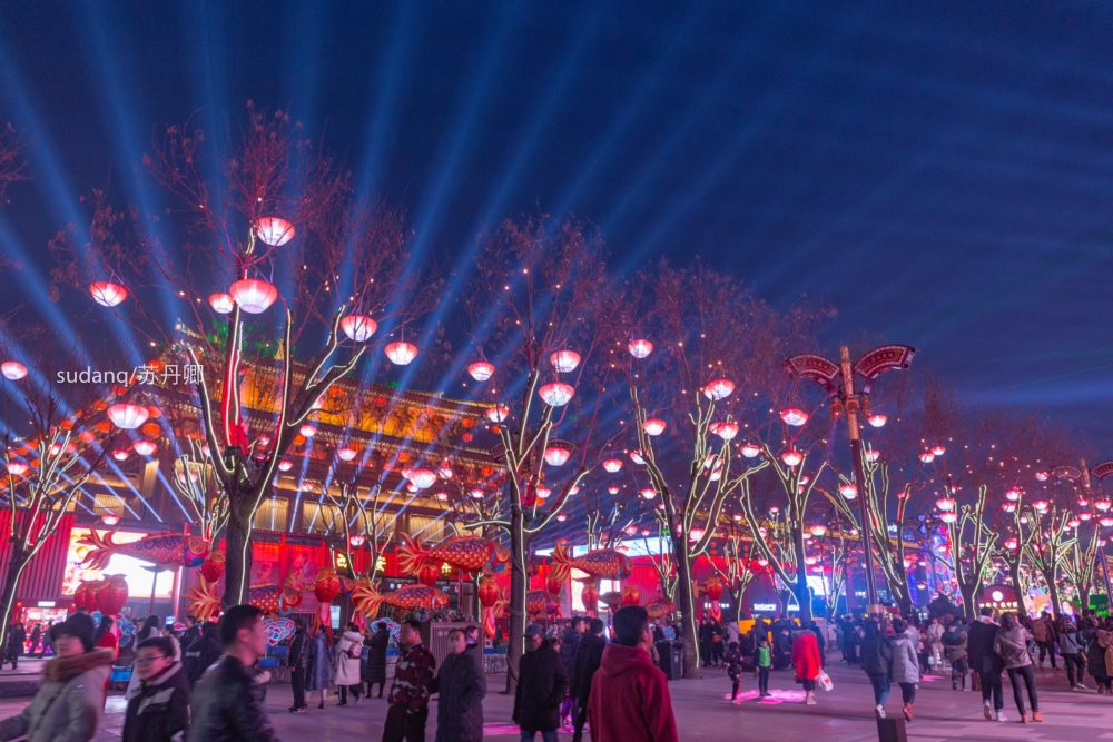 原創
            世界古都變成網紅城市，網友紛紛操心：長安夜變義烏燈具城 未分類 第7張