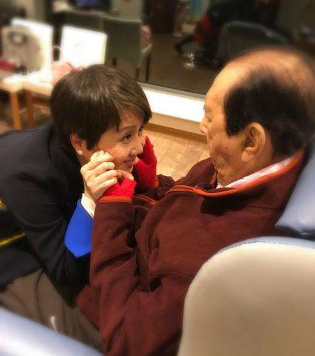 原創
            98歲賭王何鴻燊被指患癱瘓病，靠昂貴的特殊藥物續命活著 娛樂 第3張