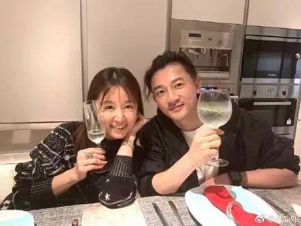 原創 蘇有朋為林心如慶43歲生日！相識23年親如家人！網友：霍建華呢？ 娛樂 第6張