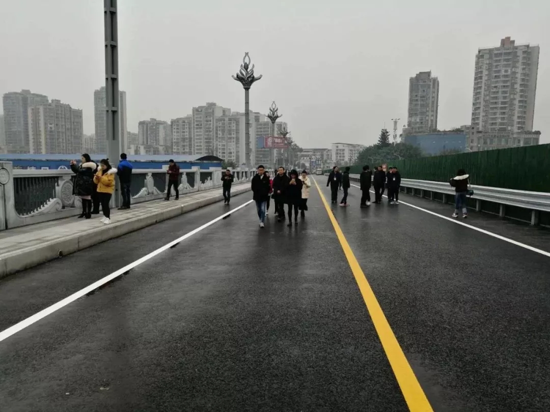 今日遂宁涪江二桥正式通车以后不用再绕路了