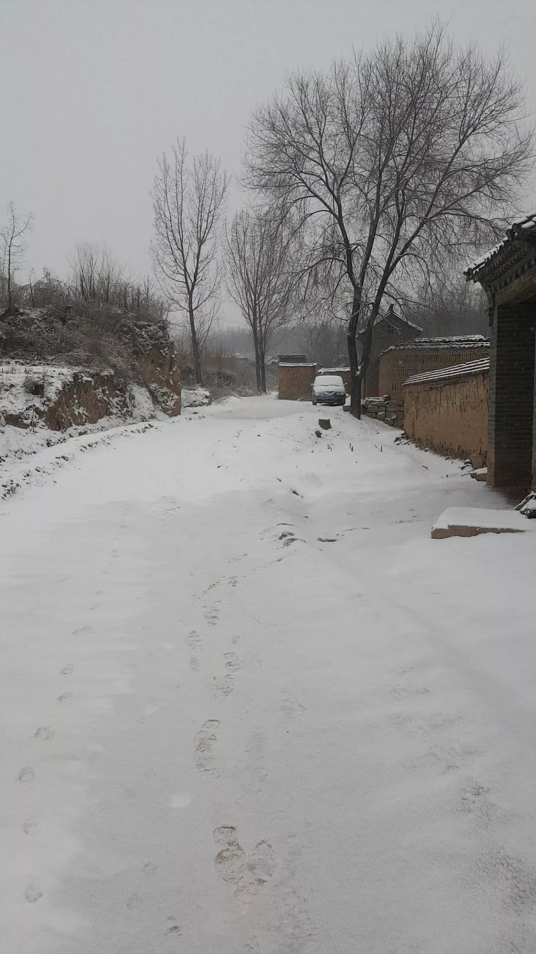 沁县又双叒下雪了,这可能是春节前的最后一场雪了