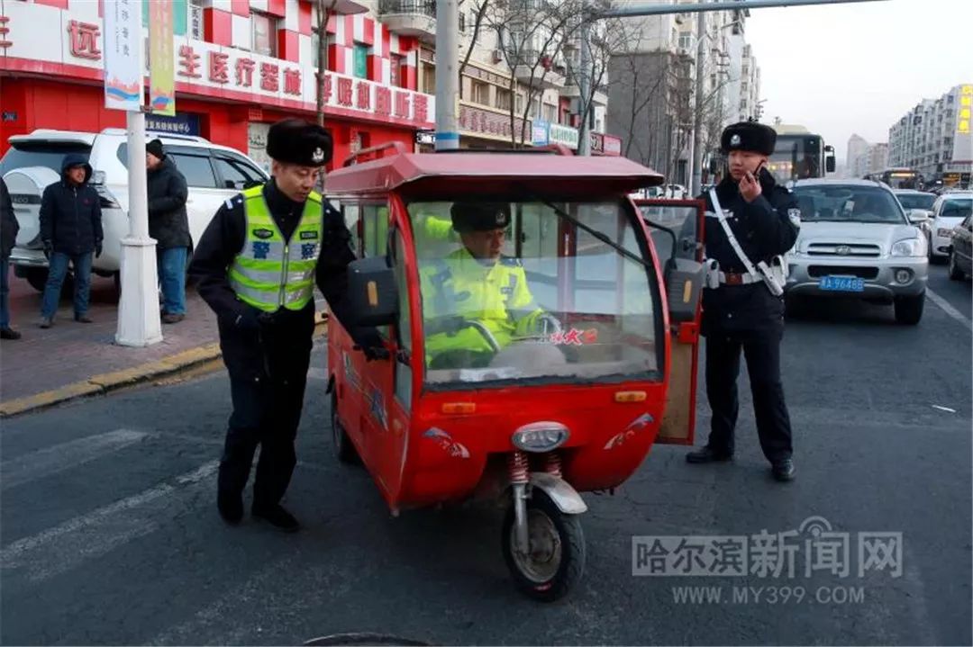 年初以来,交警道外大队持续加强对港田车,三轮车等无路权车辆的治理