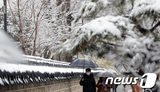 【組圖】全北韓屋村飄雪 浪漫與古色共存 國際 第7張