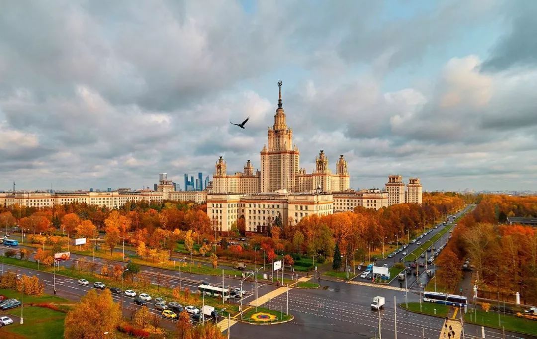莫斯科大学不但是全俄罗斯联邦最大的大学和学术中心,也是全世界最大