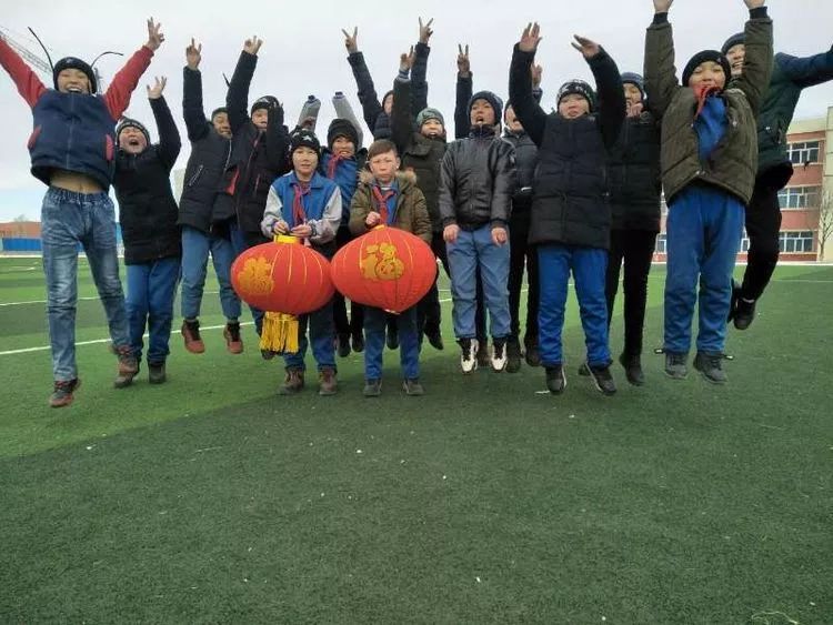 愿孩子们的国语水平越来越好,愿孩子们在党的阳光雨露下茁壮成长.