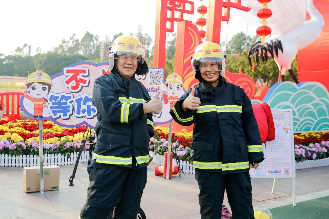 消防下战书居然是未经训练的市民赢了消防员表示心服口服