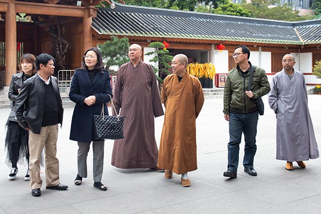 广东省民族宗教委员会曾晓晖一行视察光孝寺