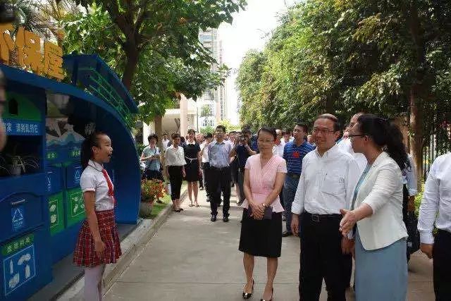 2019 ,我们阔步前行一一厦门市湖里实验小学给您拜年啦