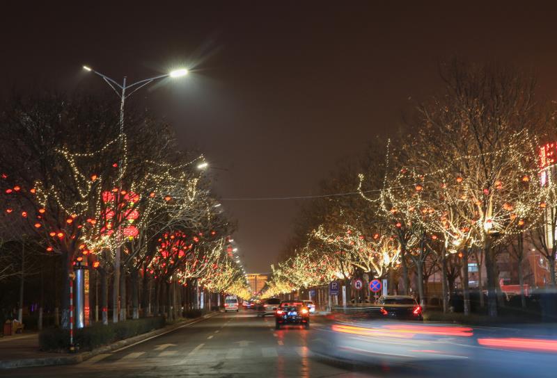 打造了充满时尚,繁荣气息的城市夜景,为市民带来了特色鲜明,体现独特