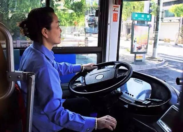 公交司机招聘信息_长汀 公交驾驶员招聘启事(5)