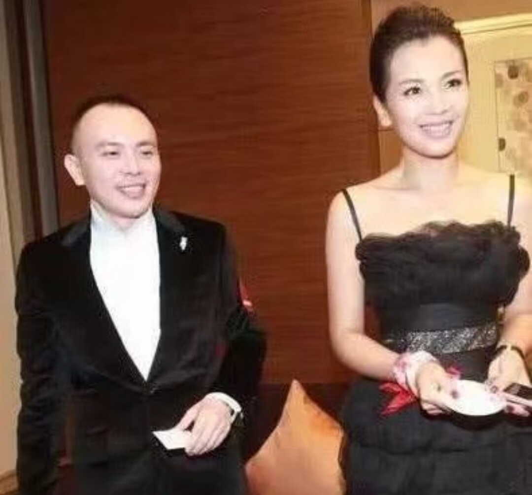 和劉濤同居4年分手，如今她再嫁活的幸福，而他至今單身 娛樂 第6張