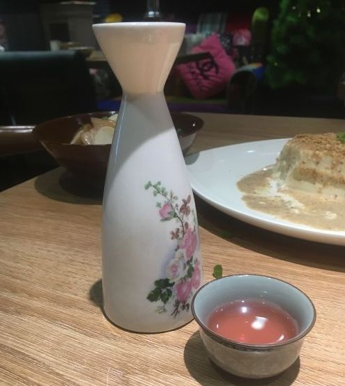 哈市这家小酒馆桃花酒 小龙虾,辣爆爽爆你的胃!