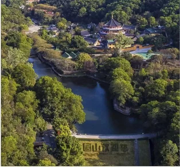 咱龙岗家门口的园山风景区