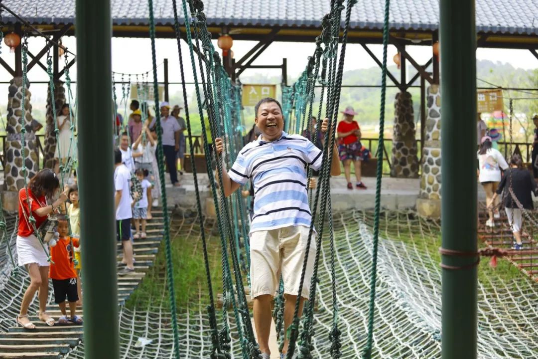 ￥118盈香生态园·挑战1580米高空凌云飞渡玻璃桥,一票通玩6大主题园