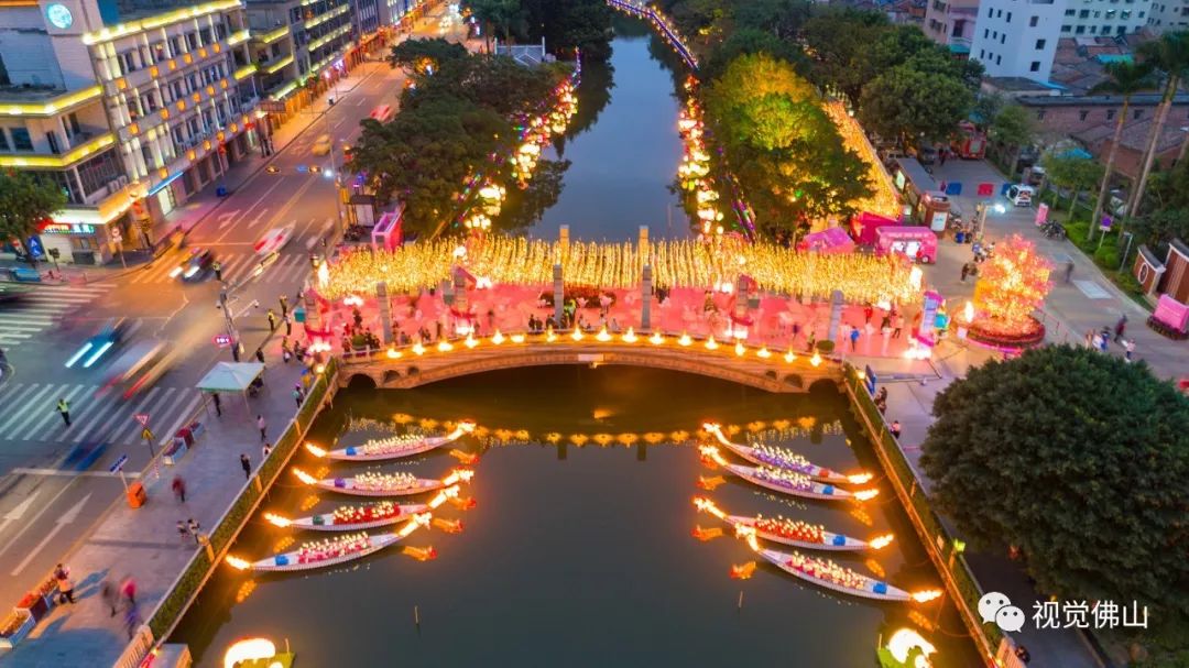 2月1日里水水上花市夜景—河两岸夜景.佛山日报航拍团 霍广良摄.