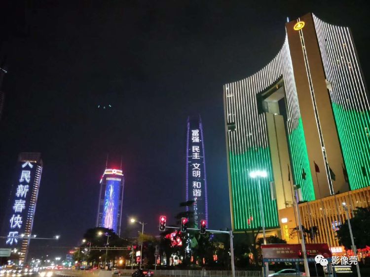 分分钟拍大片东莞大道鸿福商圈夜景美图刷爆朋友圈