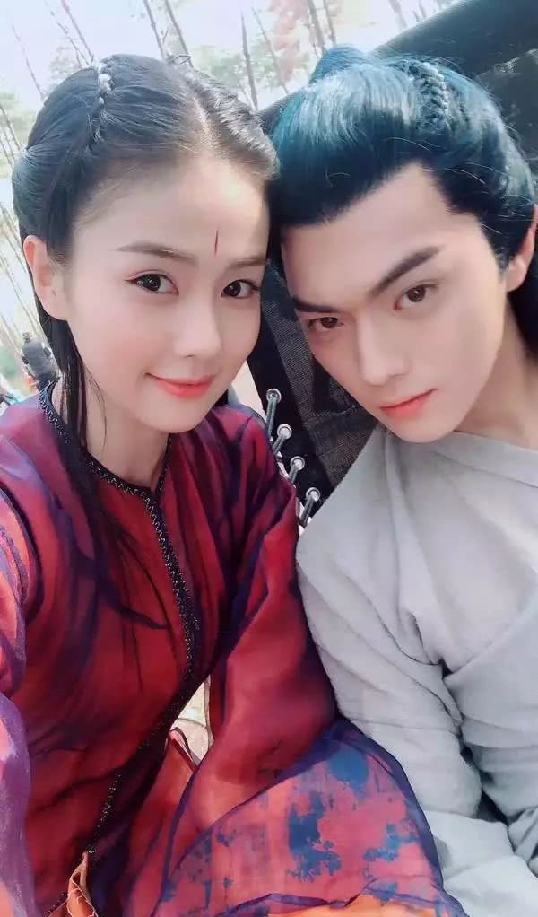 杨疑的婚纱照_婚纱照风格