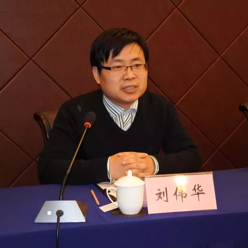 委员上海对外经贸大学教务处处长乔均 委员南京财经大学副校长傅培华