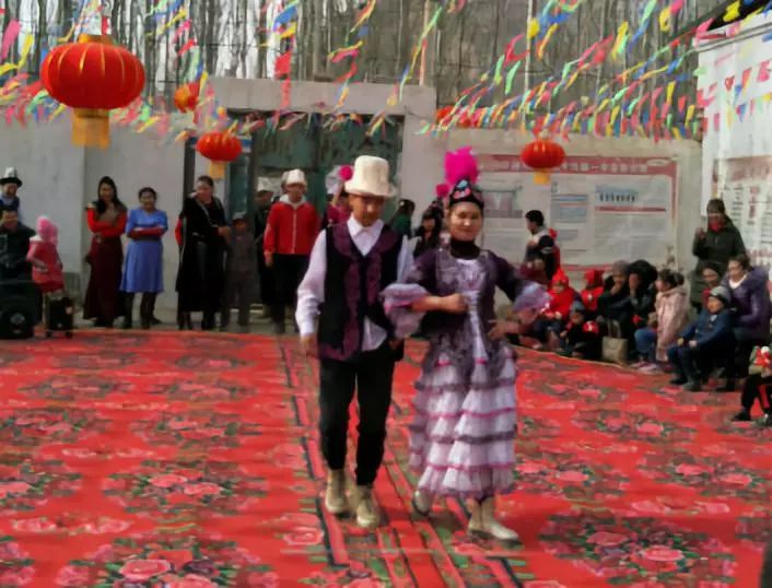 【网络中国节·春节】赛图拉镇:共欢辞旧岁 携手迎新年