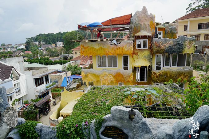 原創
            越南最牛的建築，本來是酒店，卻因為遊覽人數多而成為了網紅景點 未分類 第6張