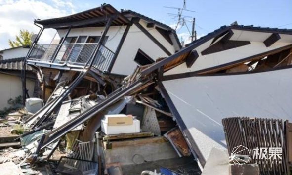 日本發明超輕抗震房屋，房子外觀可定制，拆了房子就能背著跑... 未分類 第1張