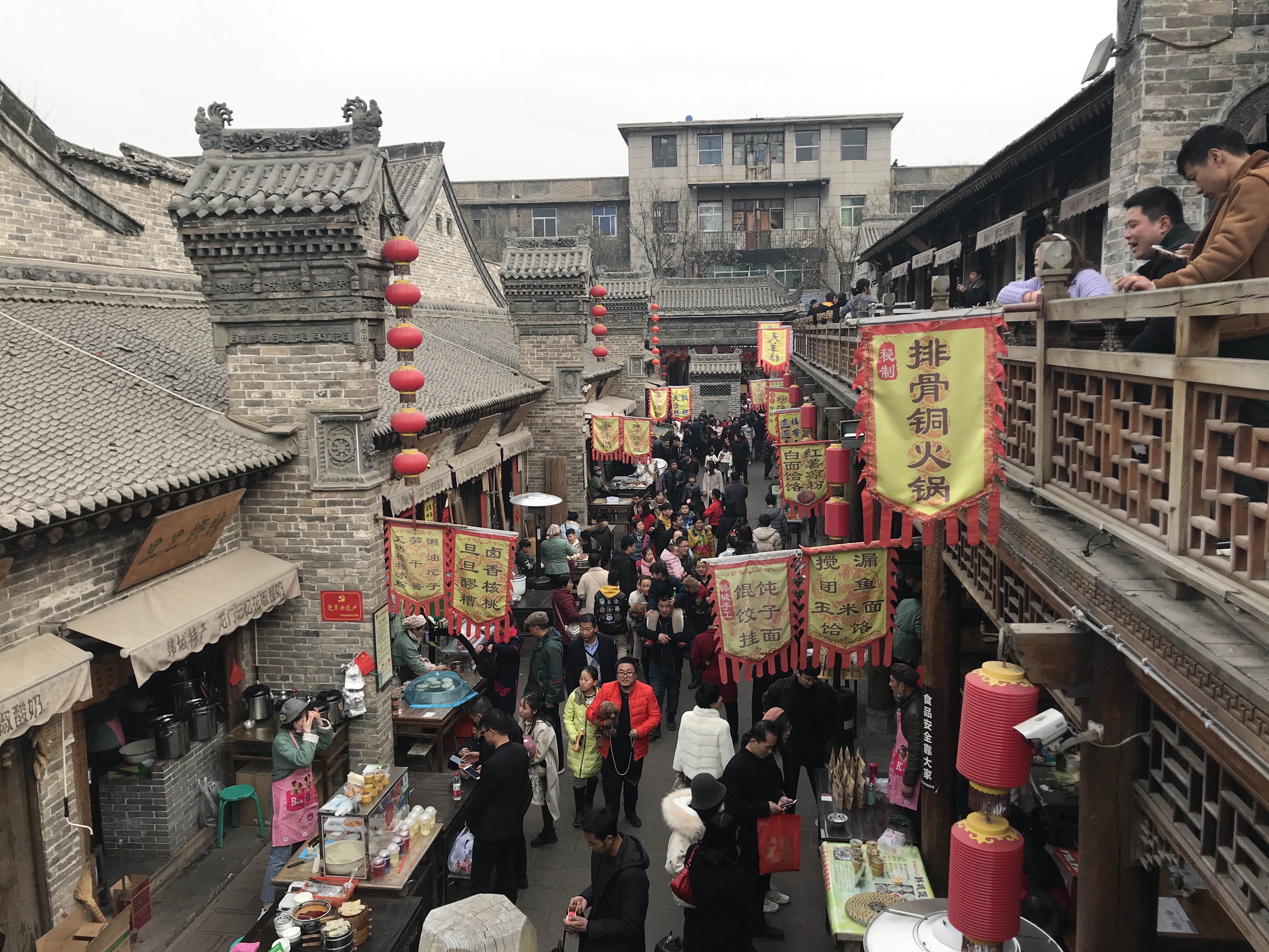 韩城古城人山人海热闹非凡,春节长假好去处