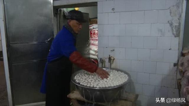 杂烩里的鸡蛋块怎么做杂烩鸡蛋的做法