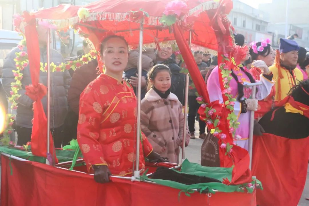 柳新镇各村人口_淝南镇各村人口(3)