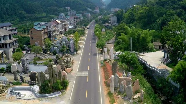 球川镇人口_人口老龄化